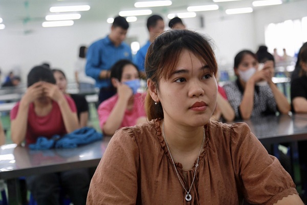Chị Nguyễn Thị Giang, c&amp;ocirc;ng nh&amp;acirc;n C&amp;ocirc;ng ty Sakarai: