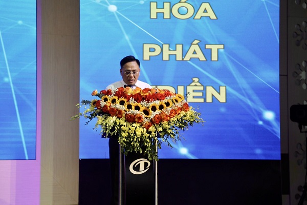Chủ tịch Hiệp hội Doanh nghiệp tỉnh Thanh H&amp;oacute;a- Cao Tiến Đoan  ph&amp;aacute;t biểu