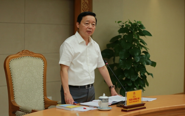 Ph&amp;oacute; Thủ tướng Trần Hồng H&amp;agrave;: Dự thảo c&amp;aacute;c nghị định hướng dẫn Luật Đất đai phải b&amp;aacute;m s&amp;aacute;t, thể chế h&amp;oacute;a đầy đủ những nội dung trong luật giao cho Ch&amp;iacute;nh phủ hướng dẫn chi tiết; kết nối, đồng bộ với c&amp;aacute;c luật kh&amp;aacute;c