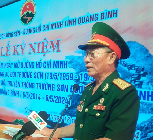 Thượng t&amp;aacute; Nguyễn Quốc Trưởng, CT- Hội TTTS tỉnh Quảng B&amp;igrave;nh đọc diễn văn Lễ kỷ niệm
