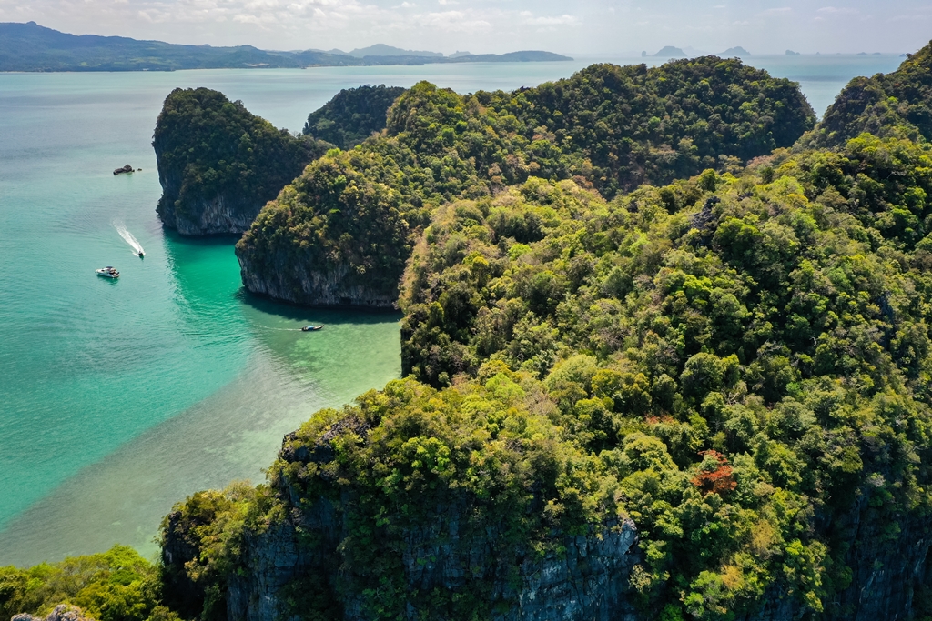 Thi&amp;ecirc;n nhi&amp;ecirc;n C&amp;aacute;t B&amp;agrave;
