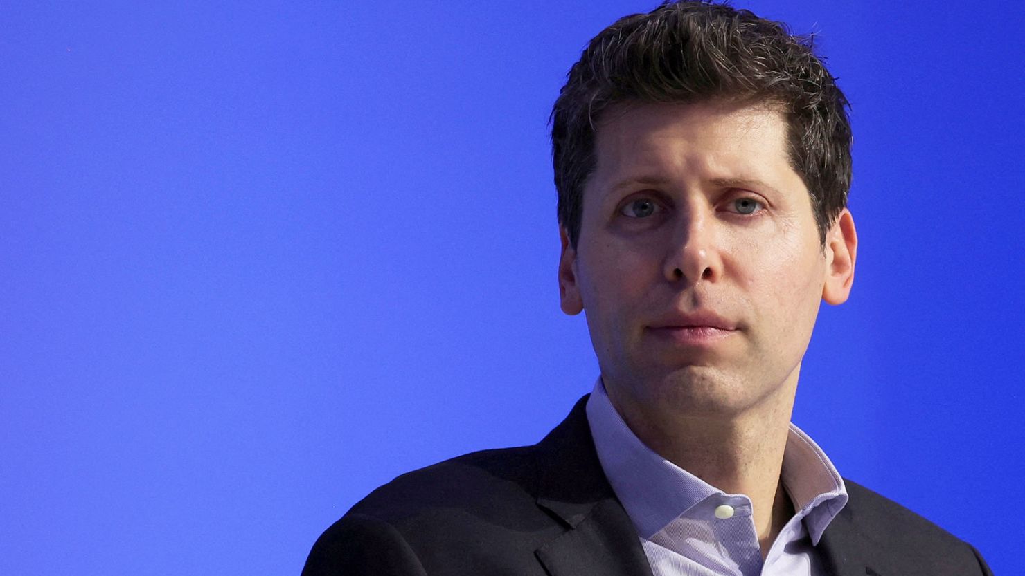 Sam Altman th&amp;iacute;ch đua xe v&amp;agrave; chuẩn bị cho ng&amp;agrave;y tận thế