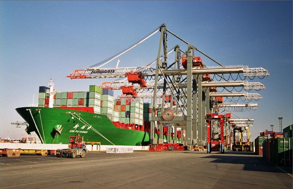 Việt Nam nhập si&amp;ecirc;u 369 triệu USD sau 5 th&amp;aacute;ng