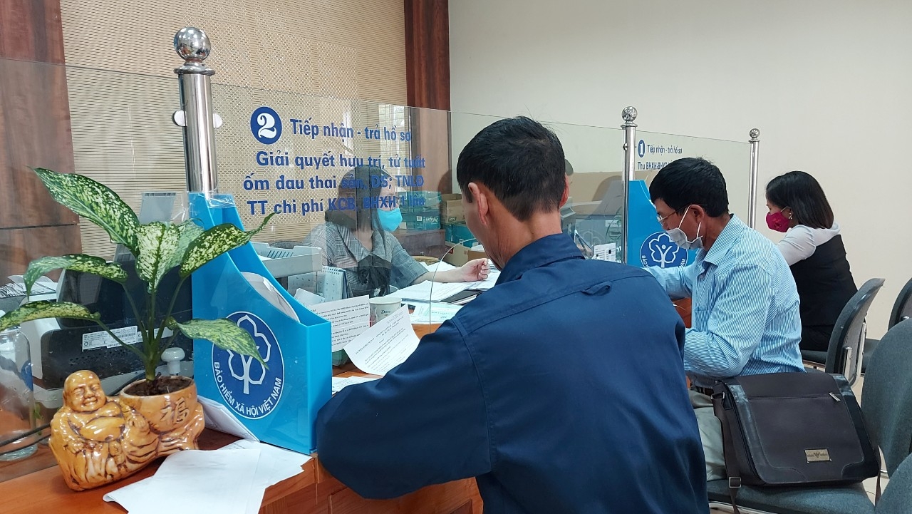 Ph&amp;aacute;t hiện c&amp;oacute; trường hợp trục lợi ch&amp;iacute;nh s&amp;aacute;ch BHXH