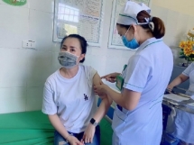 Nghệ An yêu cầu tất cả cơ sở tiêm chủng sẵn sàng tham gia tiêm vắc-xin phòng Covid-19 khi được huy động