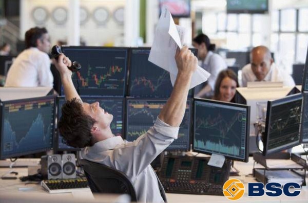 Th&amp;ocirc;ng tư số 14/2020/TT-BTC quy định kh&amp;ocirc;ng thu - miễn ho&amp;agrave;n to&amp;agrave;n đối với 6 dịch vụ chứng kho&amp;aacute;n gồm: dịch vụ đăng k&amp;yacute; ni&amp;ecirc;m yết; đăng k&amp;yacute; chứng kho&amp;aacute;n; dịch vụ kết nối trực tuyến lần đầu; dịch vụ vay, cho vay chứng kho&amp;aacute;n qua hệ thống VSD; đăng k&amp;yacute; th&amp;agrave;nh vi&amp;ecirc;n giao dịch chứng kho&amp;aacute;n ph&amp;aacute;i sinh; đăng k&amp;yacute; th&amp;agrave;nh vi&amp;ecirc;n b&amp;ugrave; trừ