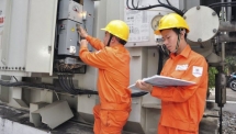 Chính phủ yêu cầu triển khai ngay giảm giá, giãn tiền điện cho người dân