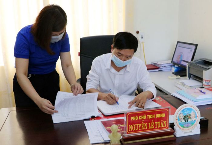 Phường Minh Phương, th&amp;agrave;nh phố Việt Tr&amp;igrave; r&amp;agrave; so&amp;aacute;t lại dữ liệu để phục vụ tổng điều tra giai đoạn 2