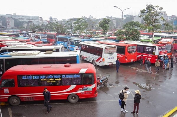 Hiệp hội Vận tải &amp;ocirc; t&amp;ocirc; Việt Nam c&amp;oacute; c&amp;ocirc;ng văn số 99/HHVT gửi Thủ tướng Ch&amp;iacute;nh phủ kiến nghị điều chỉnh lộ tr&amp;igrave;nh lắp camera tr&amp;ecirc;n xe kh&amp;aacute;ch từ 9 chỗ ngồi chở l&amp;ecirc;n (kể cả người l&amp;aacute;i xe), xe vận tải h&amp;agrave;ng h&amp;oacute;a bằng container, xe đầu k&amp;eacute;o từ 1/7/2021 l&amp;ecirc;n ng&amp;agrave;y 1/7/2023