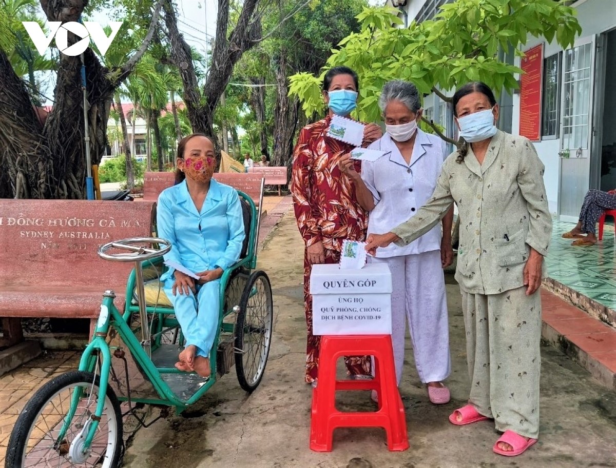Đ&amp;acirc;y đ&amp;atilde; l&amp;agrave; lần thứ 2 c&amp;aacute;c cụ b&amp;agrave; trong Trung t&amp;acirc;m Bảo trợ x&amp;atilde; hội tỉnh C&amp;agrave; Mau đ&amp;oacute;ng g&amp;oacute;p cho cuộc chiến chống dịch Covid-19