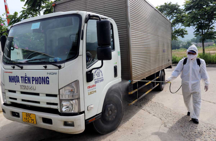 C&amp;ocirc;ng ty TNHH dệt may Thygesen Việt Nam chi nh&amp;aacute;nh Ph&amp;uacute; Thọ phun khử khuẩn c&amp;aacute;c phương tiện ra v&amp;agrave;o c&amp;ocirc;ng ty