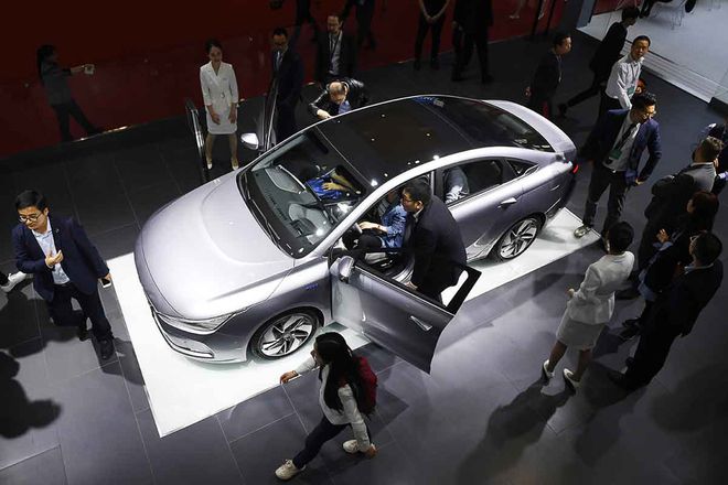Quốc gia Đ&amp;ocirc;ng Nam &amp;Aacute; đặt mục ti&amp;ecirc;u chỉ b&amp;aacute;n xe m&amp;aacute;y điện từ 2040, v&amp;agrave; từ 2050 chỉ b&amp;aacute;n &amp;ocirc;t&amp;ocirc; điện.