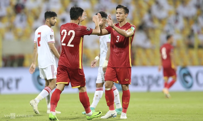 Đội tuyển b&amp;oacute;ng đ&amp;aacute; Việt Nam lần đầu ti&amp;ecirc;n trong lịch sử v&amp;agrave;o thẳng v&amp;ograve;ng chung kết Asian Cup 2023
