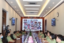 "Cho đến nay, không có một nguồn vắc-xin tư nhân nào là hợp pháp"