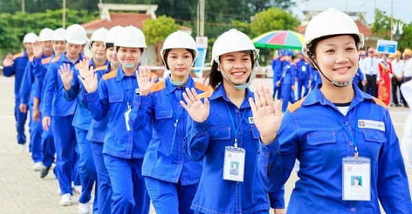 Ph&amp;aacute;p luật d&amp;agrave;nh tương đối nhiều ưu đ&amp;atilde;i cho lao động nữ mang thai. C&amp;oacute; thể kể đến như kh&amp;ocirc;ng bị xử l&amp;yacute; kỷ luật lao động; kh&amp;ocirc;ng bị đơn phương chấm dứt hợp đồng lao động v&amp;igrave; l&amp;yacute; do mang thai hay được hưởng nhiều chế độ thai sản theo quy định của Luật bảo hiểm x&amp;atilde; hội 2014