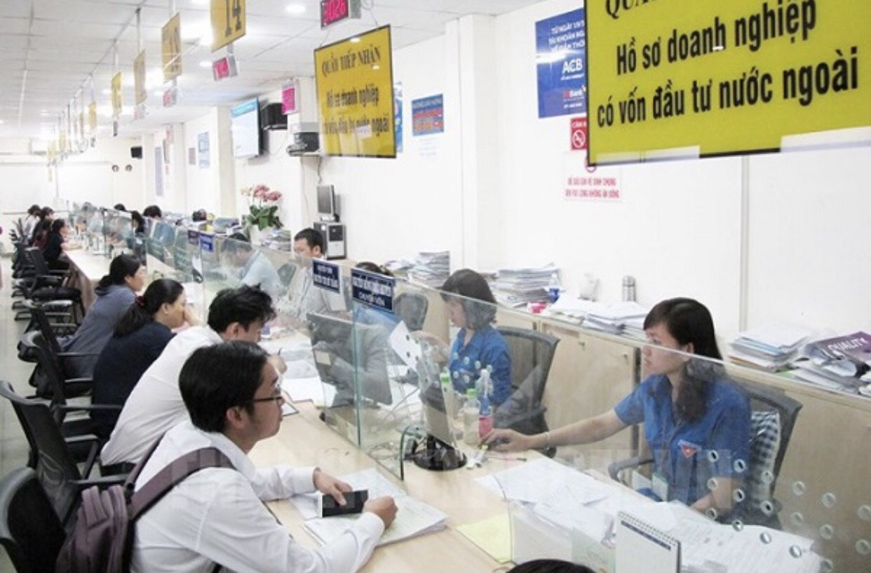 Bộ T&amp;agrave;i ch&amp;iacute;nh ban h&amp;agrave;nh th&amp;ocirc;ng tư hướng dẫn giảm 30 loại ph&amp;iacute;, lệ ph&amp;iacute;