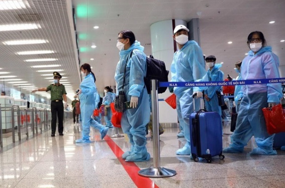 Thí điểm cách ly 7 ngày đối với người nhập cảnh tiêm đủ liều vắc-xin phòng Covid-19