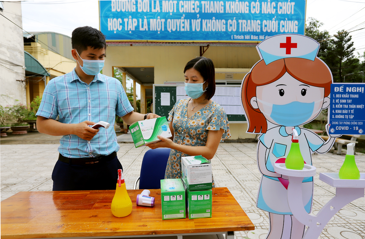 C&amp;ocirc;ng t&amp;aacute;c chuẩn bị ph&amp;ograve;ng chống dịch Covid- 19 đảm bảo an to&amp;agrave;n cho kỳ thị đ&amp;atilde; được chuẩn bị đầy đủ
