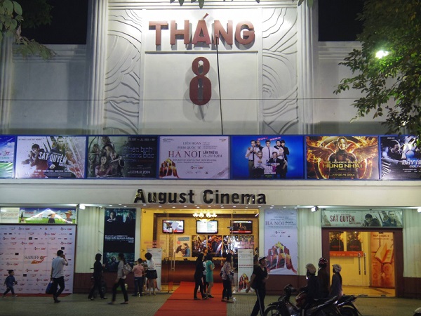 Rạp Th&amp;aacute;ng 8 - 45 H&amp;agrave;ng B&amp;agrave;i