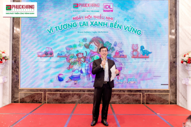 &amp;Ocirc;ng L&amp;ecirc; Hồng Ph&amp;uacute;c - Ph&amp;oacute; tổng gi&amp;aacute;m đốc Phuc Khang Corporation ph&amp;aacute;t biểu tại ng&amp;agrave;y hội thiếu nhi