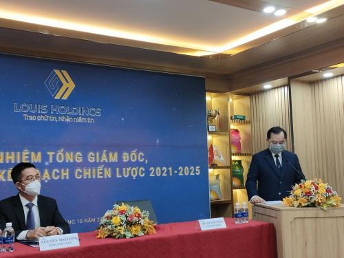 Tổng Giám đốc Louis Land từ nhiệm, vị trí lãnh đạo bỏ trống