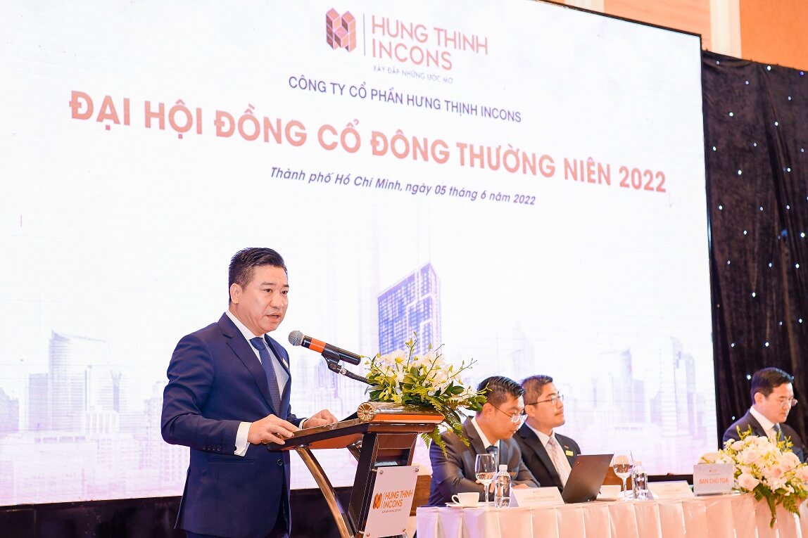 Ông Nguyễn Đình Trung – Chủ tịch HĐQT Công ty cổ phần Hưng Thịnh Incons phát biểu khai mạc đại hội cổ đông. Ông Nguyễn Đình Trung – Chủ tịch HĐQT Công ty cổ phần Hưng Thịnh Incons phát biểu khai mạc đại hội cổ đông.