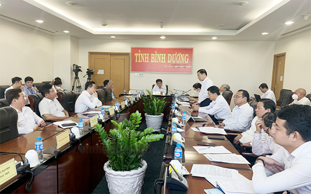 Trong 4 năm liên tiếp từ 2019 đến 2022, Vùng Đổi mới sáng tạo Bình Dương được Diễn đàn Cộng đồng Thông minh thế giới (ICF) vinh danh là một trong 21 thành phố, khu vực có chiến lược phát triển thành phố thông minh tiêu biểu của thế giới (SMART 21) Trong 4 năm liên tiếp từ 2019 đến 2022, Vùng Đổi mới sáng tạo Bình Dương được Diễn đàn Cộng đồng Thông minh thế giới (ICF) vinh danh là một trong 21 thành phố, khu vực có chiến lược phát triển thành phố thông minh tiêu biểu của thế giới (SMART 21)