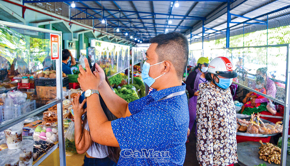 “Chợ 4.0” vừa được Vietel Cà Mau kích hoạt tại chợ Phường 5, một động thái tích cực trong thực hiện nhiệm vụ chuyển đổi số. “Chợ 4.0” vừa được Vietel Cà Mau kích hoạt tại chợ Phường 5, một động thái tích cực trong thực hiện nhiệm vụ chuyển đổi số.