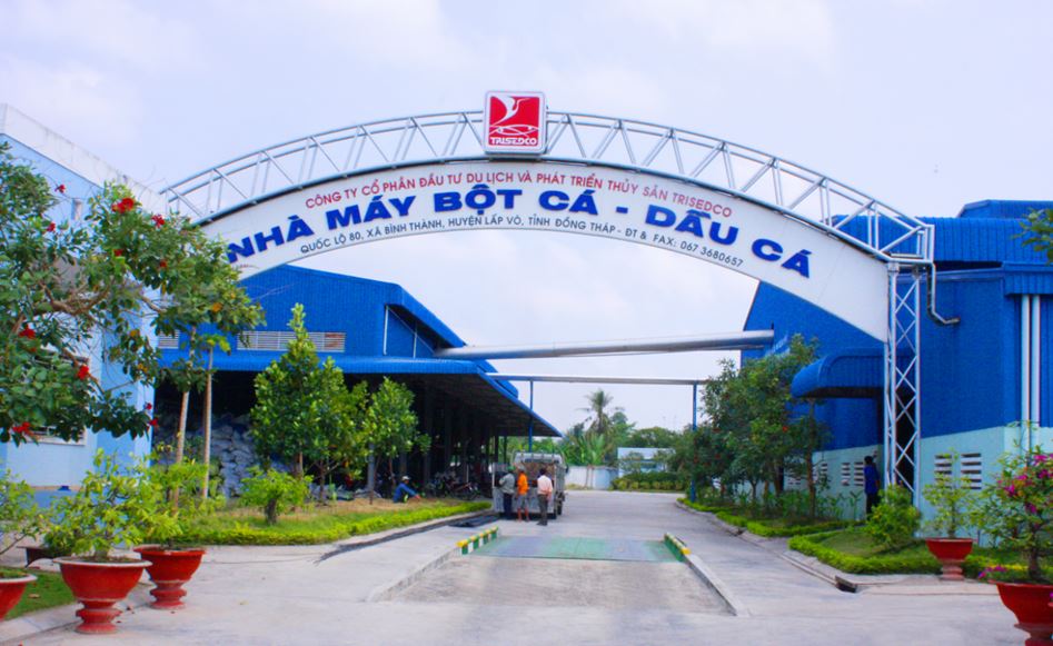 Nh&amp;agrave; m&amp;aacute;y sản xuất ra loại bột c&amp;aacute; đạt chuẩn l&amp;yacute; - h&amp;oacute;a tơi mịn, m&amp;ugrave;i thơm đặc trưng