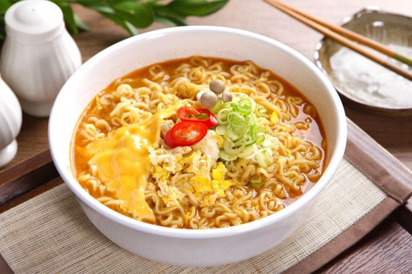 Bộ C&amp;ocirc;ng Thương nỗ lực để EU bỏ kiểm so&amp;aacute;t etylen oxit với m&amp;igrave; ăn liền Việt Nam