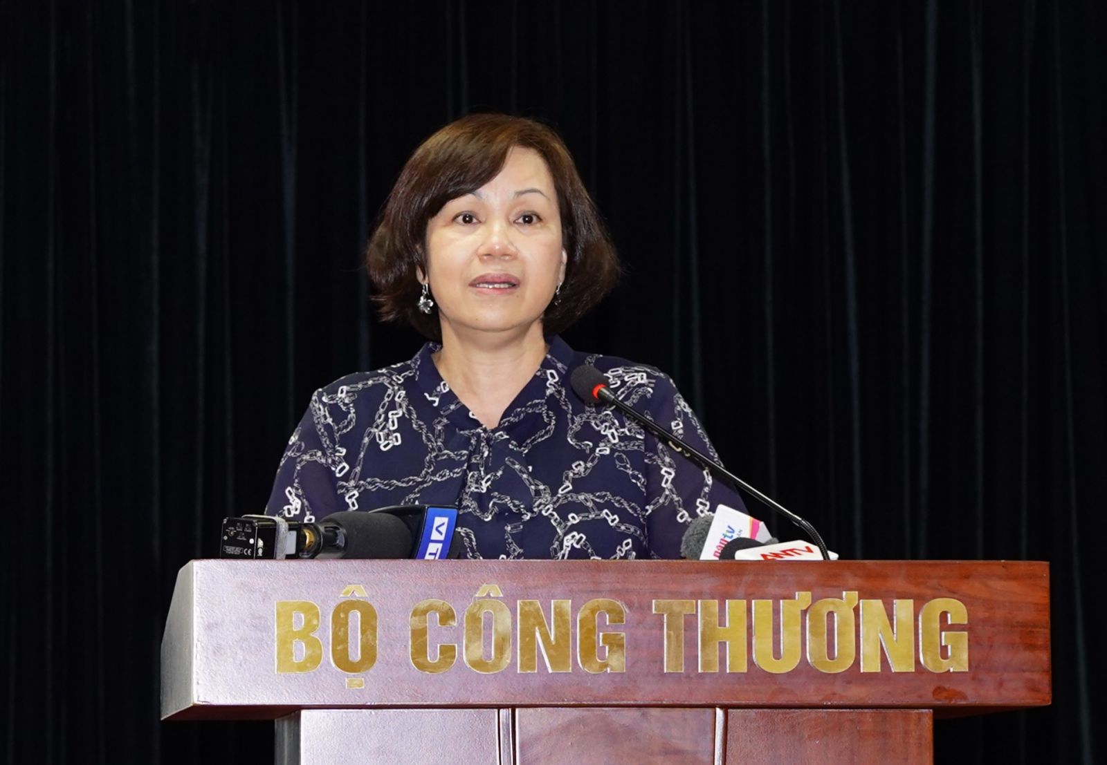 B&amp;agrave; L&amp;ecirc; Việt Nga -  Ph&amp;oacute; Vụ trưởng Vụ Thị trường trong nước