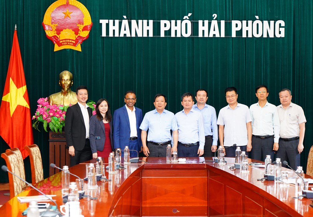 Ph&amp;oacute; Chủ tịch UBND th&amp;agrave;nh phố Nguyễn Đức Thọ c&amp;ugrave;ng l&amp;atilde;nh đạo một số Sở, ng&amp;agrave;nh, đơn vị l&amp;agrave;m việc với Đo&amp;agrave;n c&amp;ocirc;ng t&amp;aacute;c Văn ph&amp;ograve;ng Hạ tầng ch&amp;acirc;u &amp;Aacute;