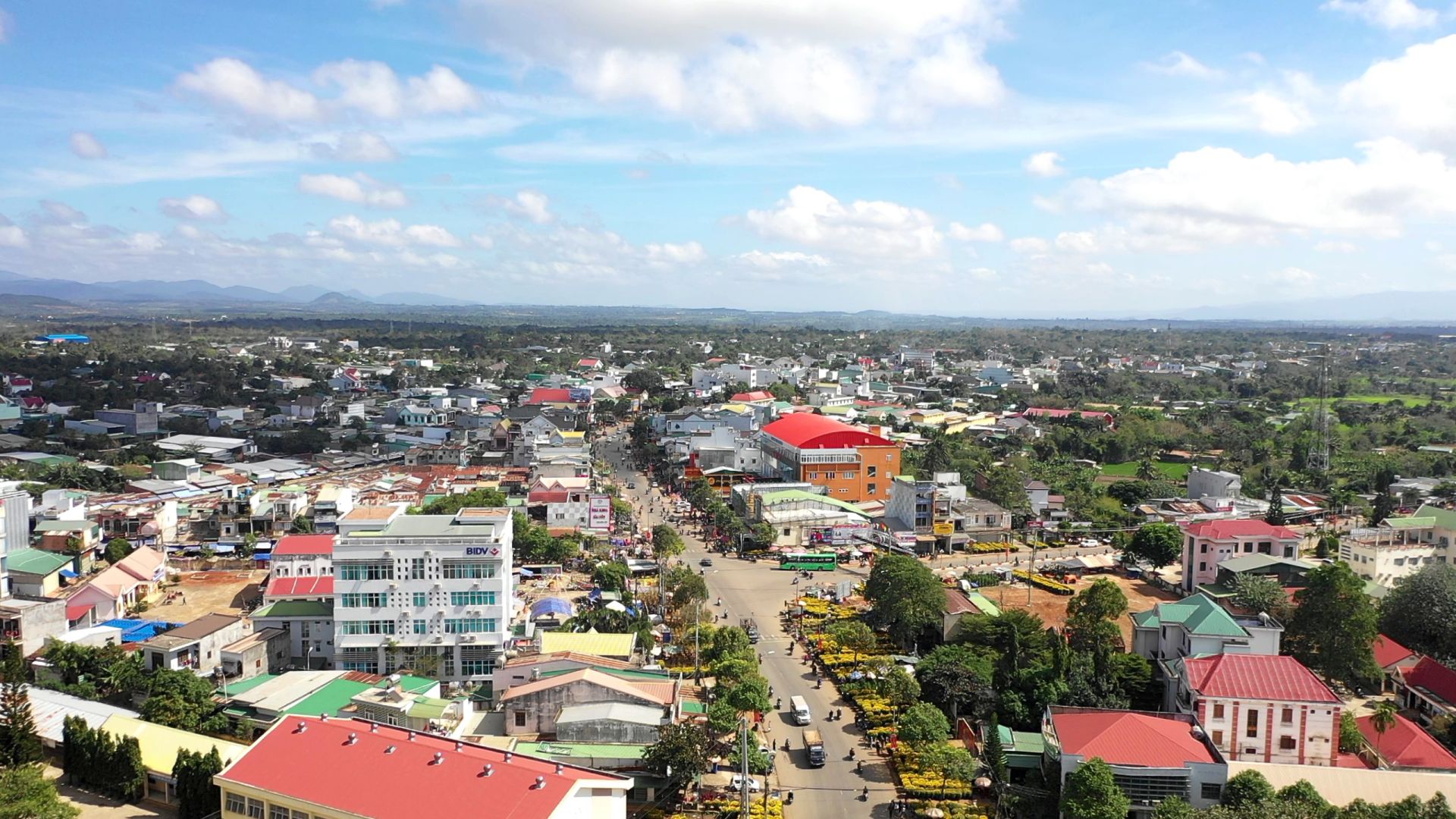Trung t&amp;acirc;m huyện Ea Kar h&amp;ocirc;m nay.