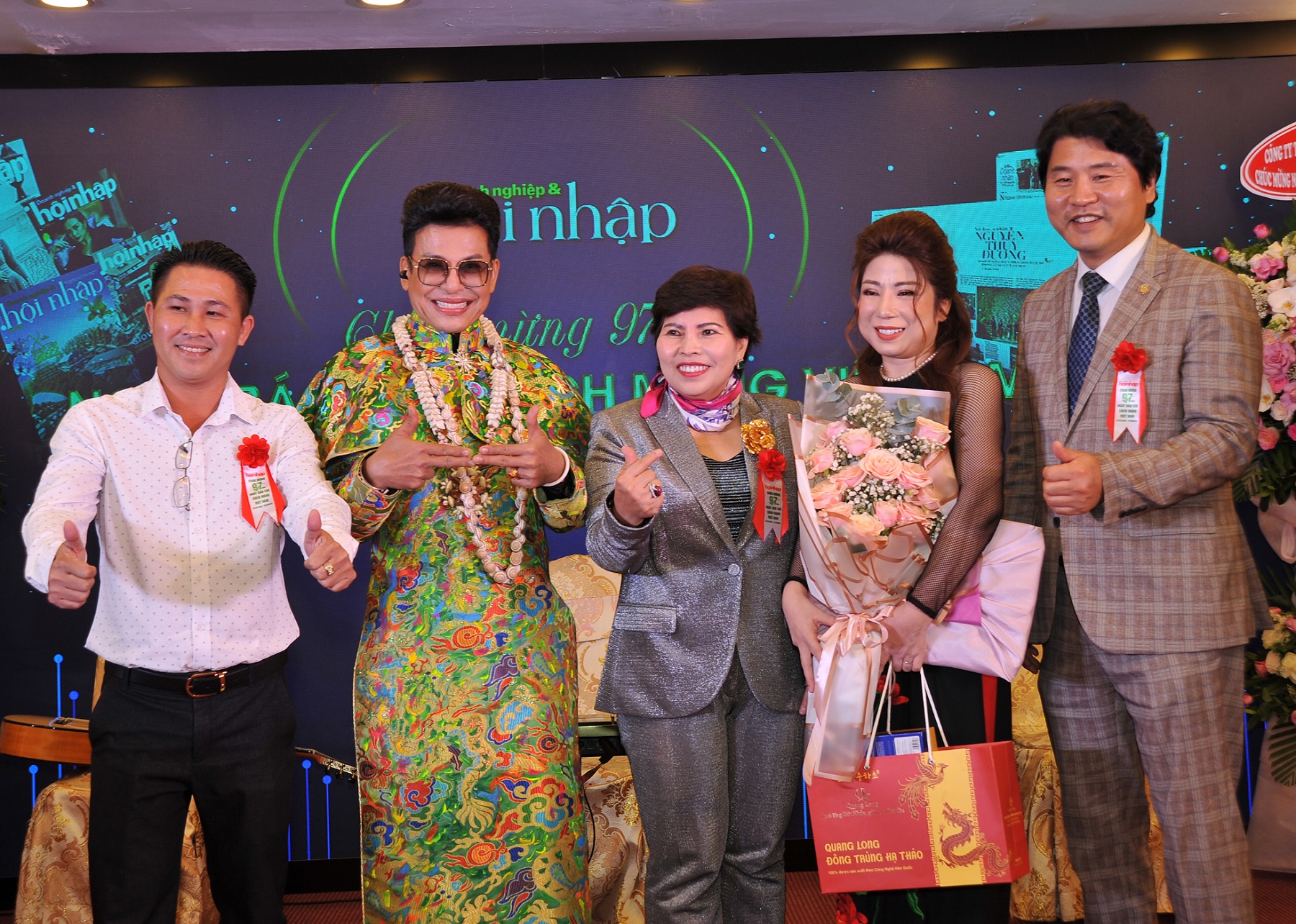 Lễ kỷ niệm của Tạp ch&amp;iacute; Doanh nghiệp &amp;amp; Hội nhập ph&amp;iacute;a Nam