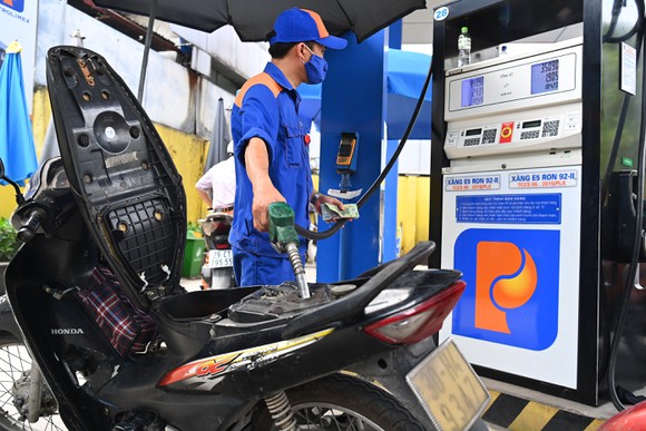 CPI cả nước tăng 2,44% do gi&amp;aacute; xăng dầu