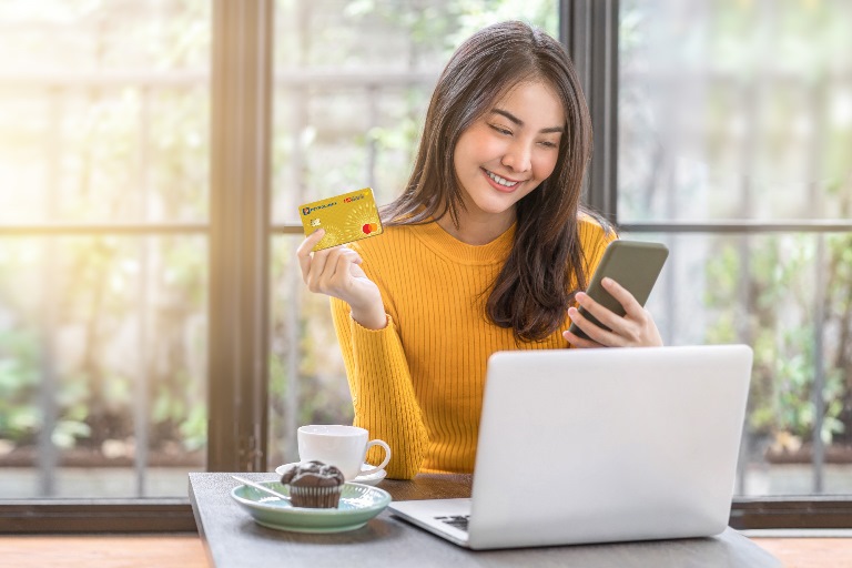 Si&amp;ecirc;u thẻ HDBank Petrolimex 4 trong 1 mang đậm dấu ấn
