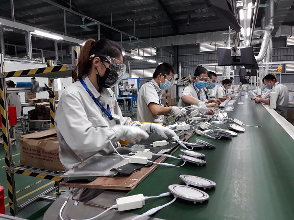 TP Hồ Ch&amp;iacute; Minh: IIP tăng trưởng -  ng&amp;agrave;nh c&amp;ocirc;ng nghiệp phục hồi