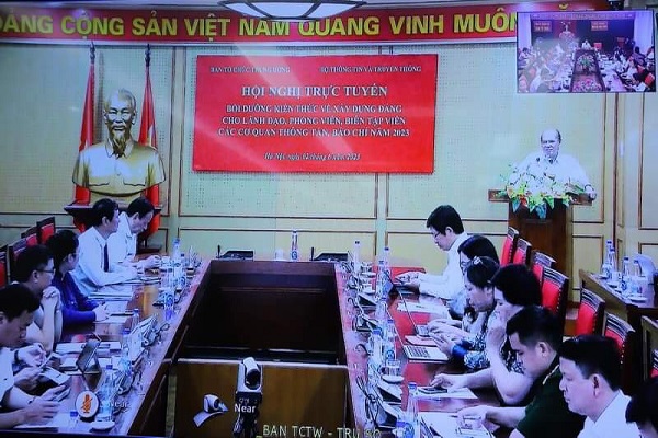 Điểm cầu tại H&amp;agrave; Nội
