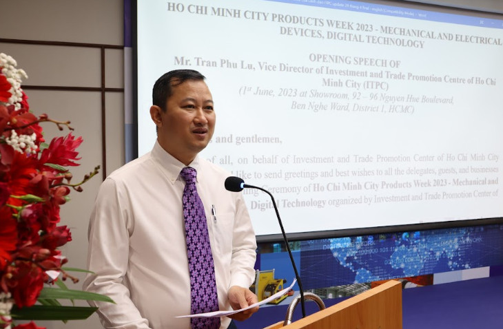 &amp;Ocirc;ng Trần Ph&amp;uacute; Lữ, Ph&amp;oacute; Gi&amp;aacute;m đốc phụ tr&amp;aacute;ch Trung t&amp;acirc;m X&amp;uacute;c tiến Thương mại v&amp;agrave; Đầu tư Th&amp;agrave;nh phố Hồ Ch&amp;iacute; Minh ph&amp;aacute;t biểu