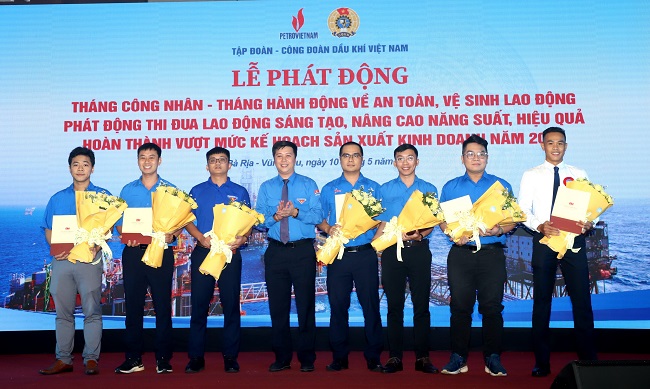 Đo&amp;agrave;n Thanh ni&amp;ecirc;n Tập đo&amp;agrave;n khen thưởng 7 c&amp;aacute; nh&amp;acirc;n đạt danh hiệu &amp;ldquo;Người thợ trẻ giỏi to&amp;agrave;n quốc&amp;rdquo; năm 2023