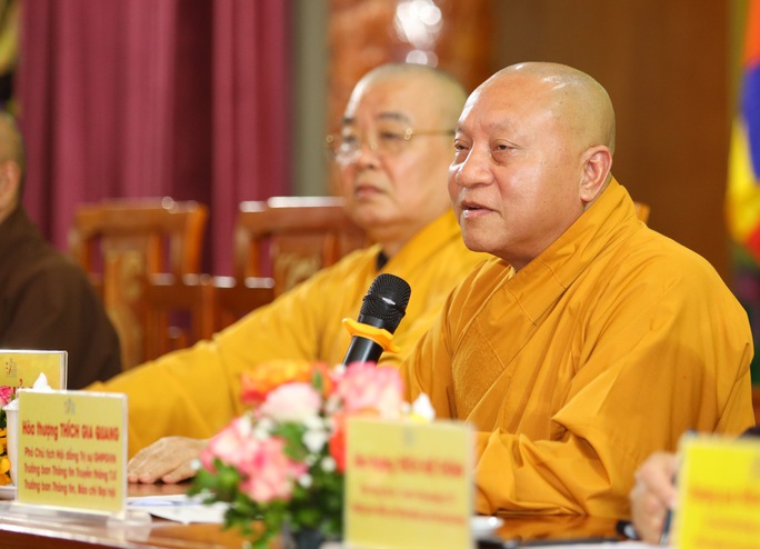 H&amp;ograve;a thượng &amp;ndash; Tiến sĩ Th&amp;iacute;ch Gia Quang, Ph&amp;oacute; Chủ tịch Hội đồng trị sự, Trưởng Ban th&amp;ocirc;ng tin truyền th&amp;ocirc;ng Trung ương Gi&amp;aacute;o hội Phật gi&amp;aacute;o Việt Nam