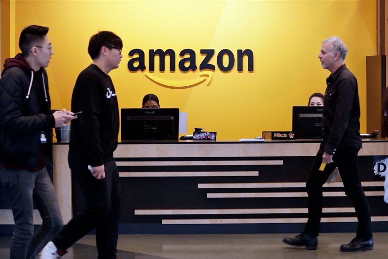Tại Amazon, thu nhập của nh&amp;acirc;n vi&amp;ecirc;n phụ thuộc nhiều v&amp;agrave;o cổ phiếu thưởng.