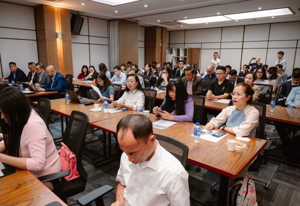 To&amp;agrave;n cảnh hội nghị