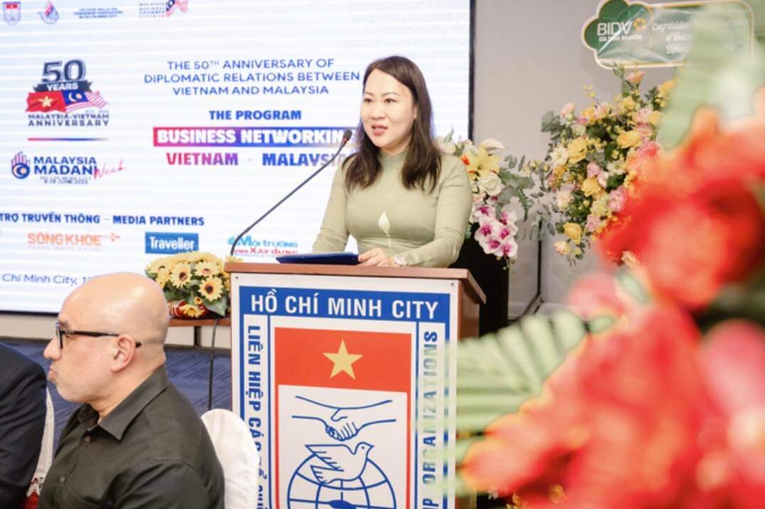 PGS.TS Phan Thị Hồng Xu&amp;acirc;n - Chủ tịch Hội hữu nghị Việt Nam - Đ&amp;ocirc;ng Nam &amp;Aacute; TP.HCM ph&amp;aacute;t biểu
