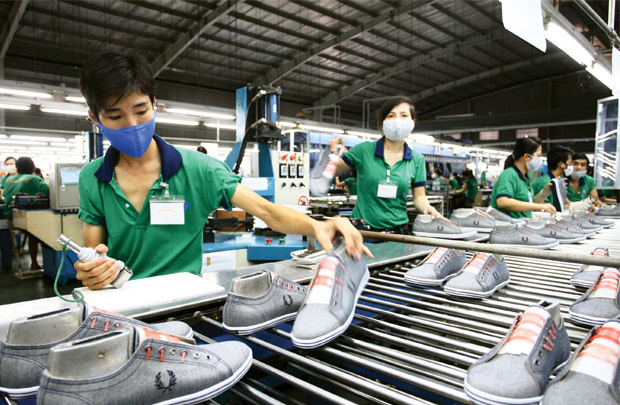 Do thiếu vắng c&amp;aacute;c đơn h&amp;agrave;ng xuất khẩu, kim ngạch xuất khẩu gi&amp;agrave;y d&amp;eacute;p đ&amp;atilde; giảm 13,3%
