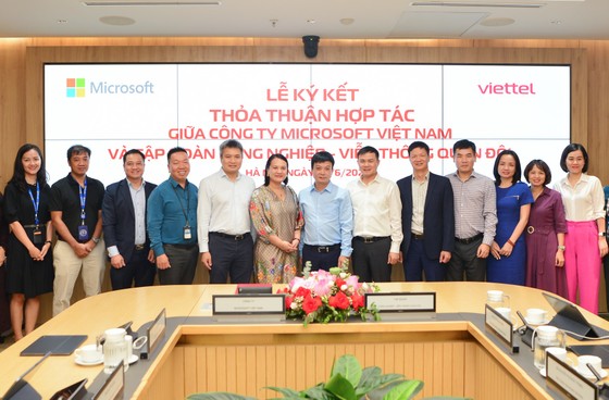 Lễ k&amp;yacute; kết hợp t&amp;aacute;c giữa Viettel Solutions v&amp;agrave; Microsoft Việt Nam