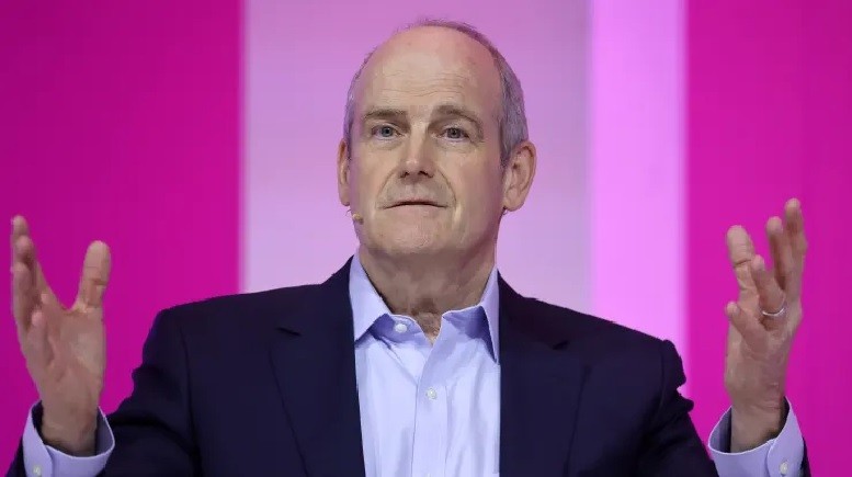 Michael Evans, Chủ tịch Tập đo&amp;agrave;n Alibaba