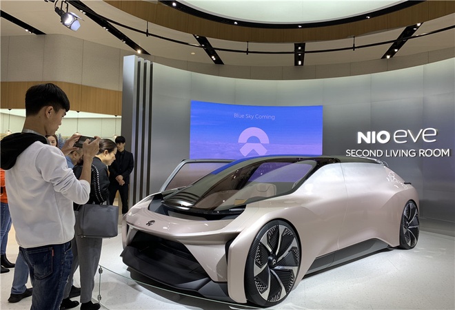 NIO từng được mệnh danh l&amp;agrave; &amp;ldquo;s&amp;aacute;t thủ Tesla&amp;rdquo;