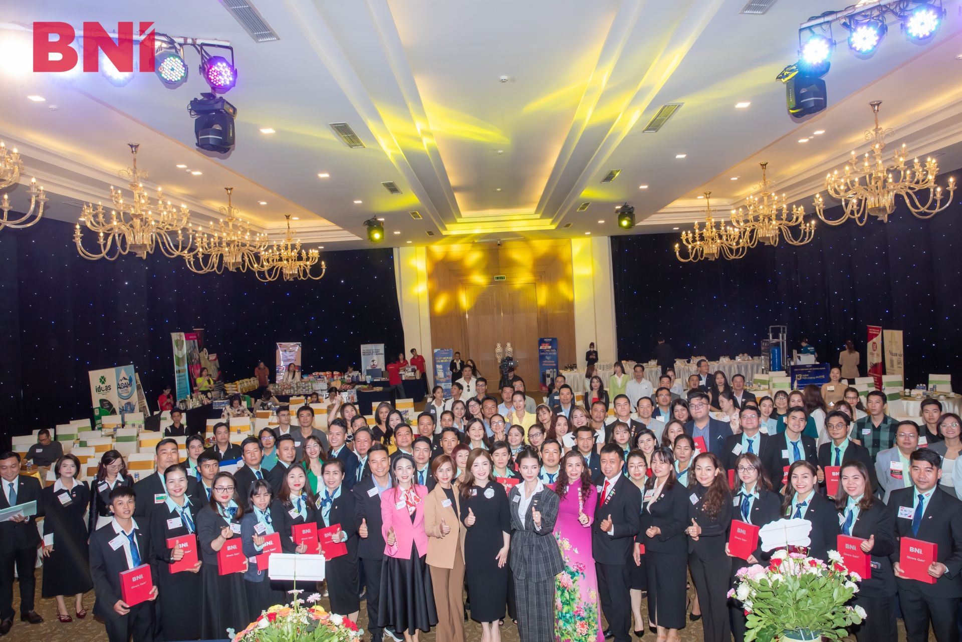 BNI Green Chapter l&amp;agrave; Chapter đầu ti&amp;ecirc;n được th&amp;agrave;nh lập trực thuộc V&amp;ugrave;ng với 38 th&amp;agrave;nh vi&amp;ecirc;n ở khu vực quận T&amp;acirc;n Ph&amp;uacute;