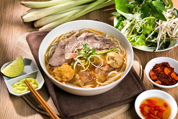 B&amp;uacute;n b&amp;ograve; Huế l&amp;agrave; bữa s&amp;aacute;ng được y&amp;ecirc;u th&amp;iacute;ch